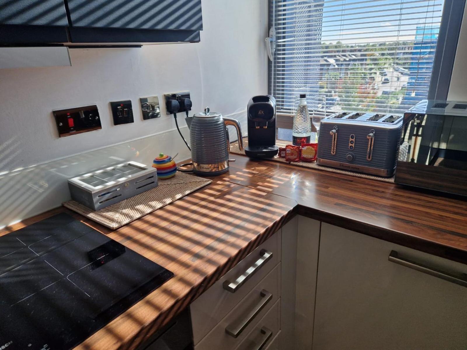 Cosy 1 Bedroom With Balcony Near Chiswick Appartamento *